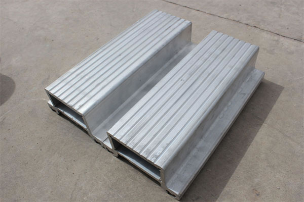 قطاعات الألومنيوم